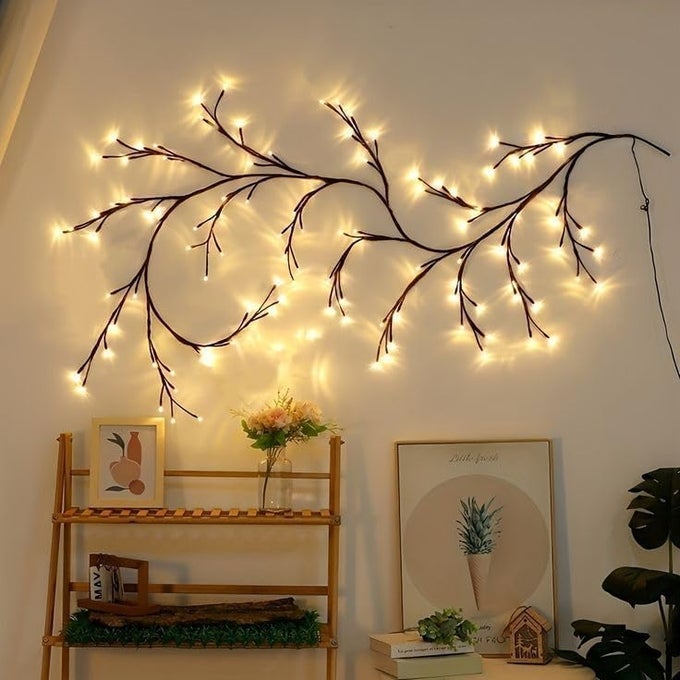 AESTHETIC WILLOW VINE LIGHTS FLEXIBLE ENCHANTED FAIRY LIGHTS TWINKLE TREE LIGHTED BRANCHES LED BRANCH LIGHT FLEXIBLE VINE FAIRY LIGHTS ARTIFICIAL TREE BRANCHES DECORATIVE PACK OF 1