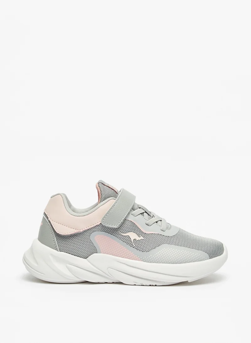 كانغاروس Kangaroos Girls' Textured  Sports Shoes With Hook And Loop Closure