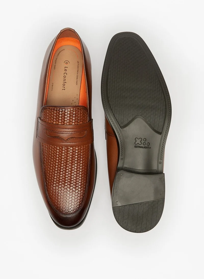 لو كونفورت Mens Textured Slip-On Penny Loafers