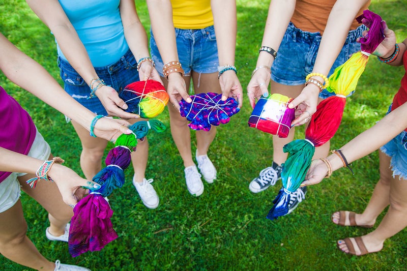 Tulip One-Step Tie-Dye Kit Extra Large Block Party 16 oz Easy Squeeze Bottles, All-in-1 Kit for Group Activity Tie-Dye, 6, Vibrant Colors - Image 5
