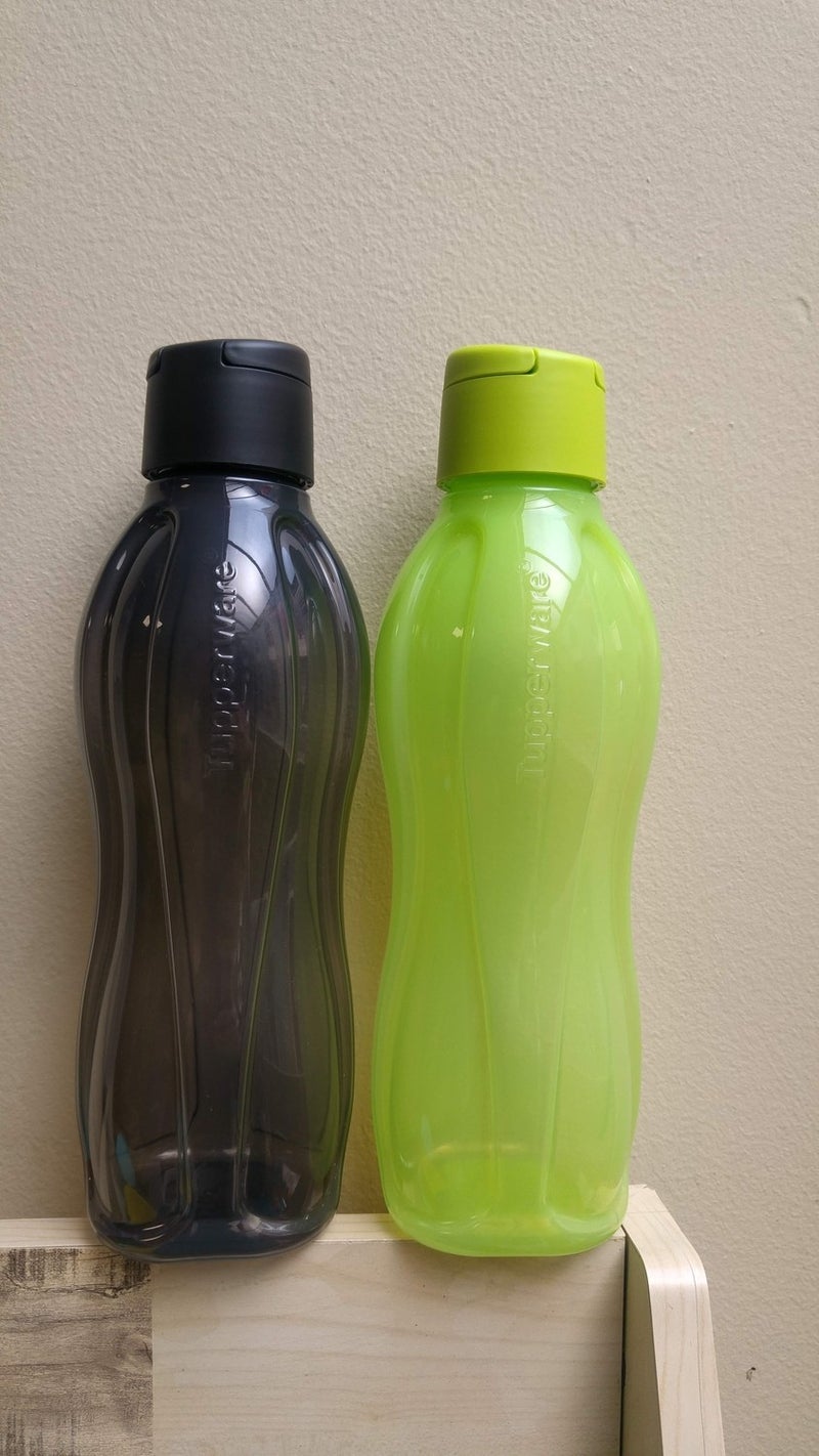 Tupperware زجاجة إيكو سعة 1 لتر فلاسک أخضر وأسود  - Image 2