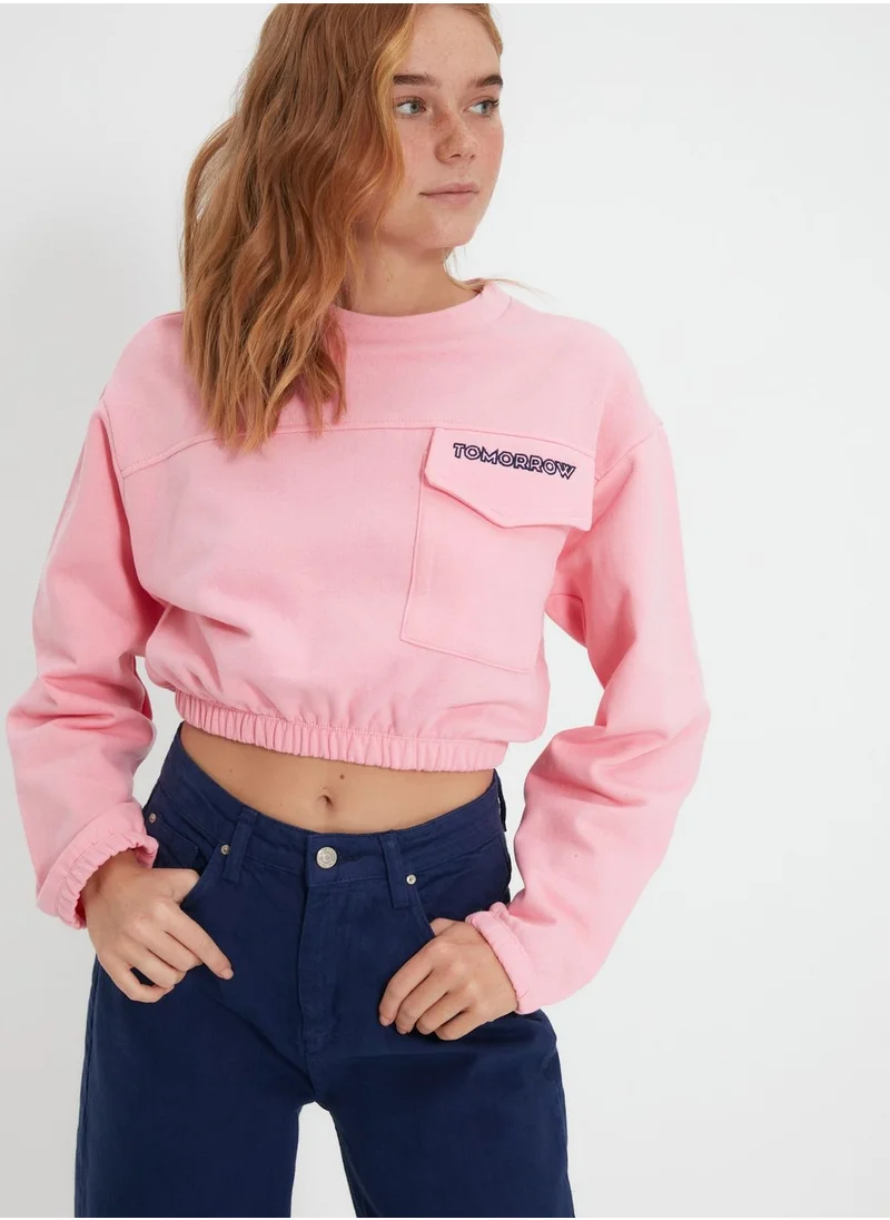 trendyol Pocket Detail Knitted Crop Sweatshirt