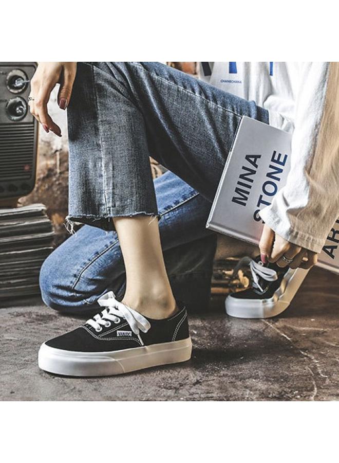 SHAKA New Women's Canvas Shoes Korean Style Casual Sneakers Breathable Simple Student Shoes All-match Solid Color Cloth Shoes Flat Women's Shoes - Image 1