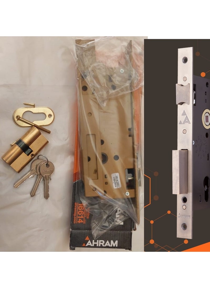 A regular apartment door with 3 keys from AlAhram  - Image 4