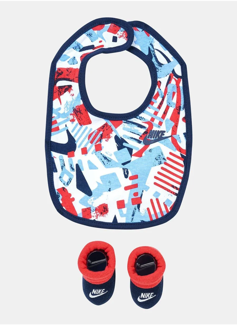 نايكي Kids' Bib and Booties Set (Bbay And Toodler)