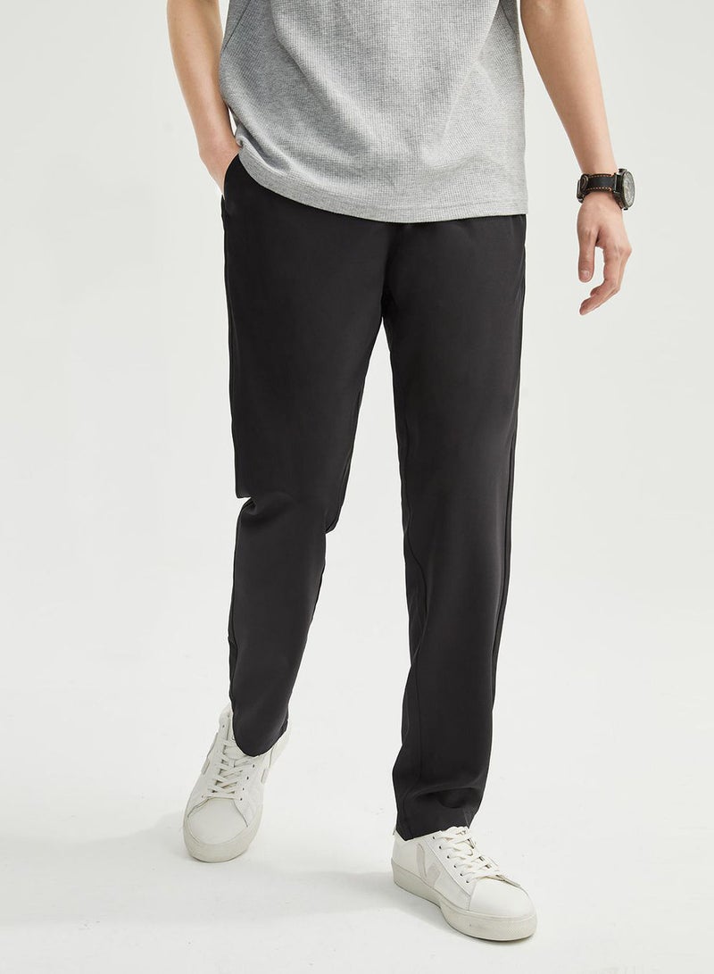 GIORDANO Men’s Regular Fit Cool Feeling Pants - Image 1