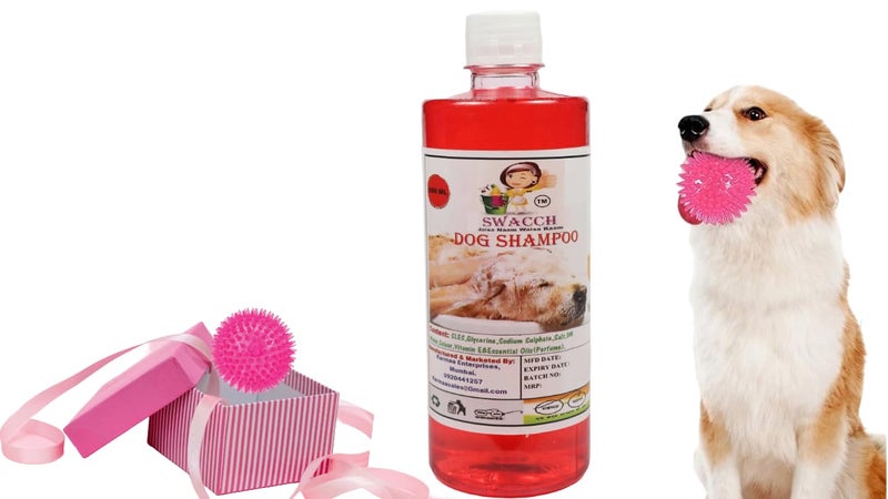 swacch Shampoo | Puppy Safe Shampoo | PH Balanced | Ditch to Itch for Dog Shampoo 500ml (Strawberry) + Spike Ball Chew Toy Combo Pack - Image 1