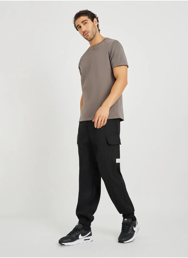 ستايلي Styli Cargo Pockets Relaxed Fit Textured Joggers