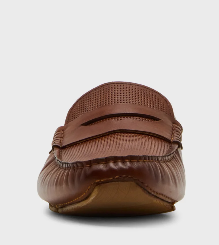 ستيف مادن Evaristo Textured Round Toe Loafers