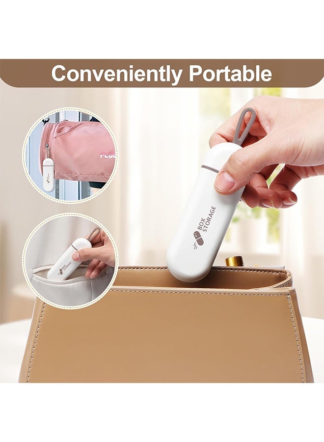 عبوة من 2 علبة حبوب صغيرة ومتينة مضادة للرطوبة بثلاث حجرات ومانعة لتسرب الماء مصنوعة من مادة ABS الصديقة للبيئة وسعة كبيرة مثالية للسفر والاستخدام اليومي وتخزين الأدوية والحمل السهل - Image 5