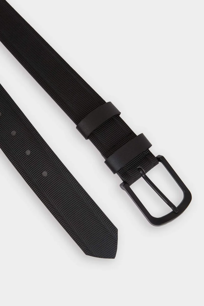 ديفاكتو Man Rectangle Clasp Faux Leather