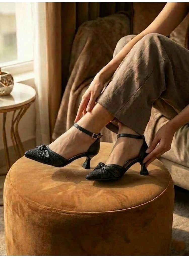 لايف ستيلاش  أحذية كعب متوسط دانتيل مع فيونكه F-612 - أسود - Image 1