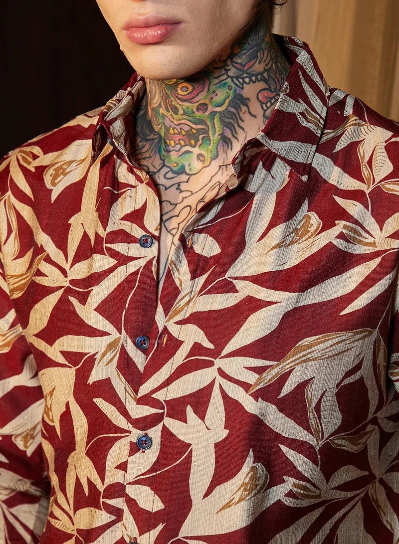 Campus Sutra Men's Sangria Red Flóré Noir Shirt