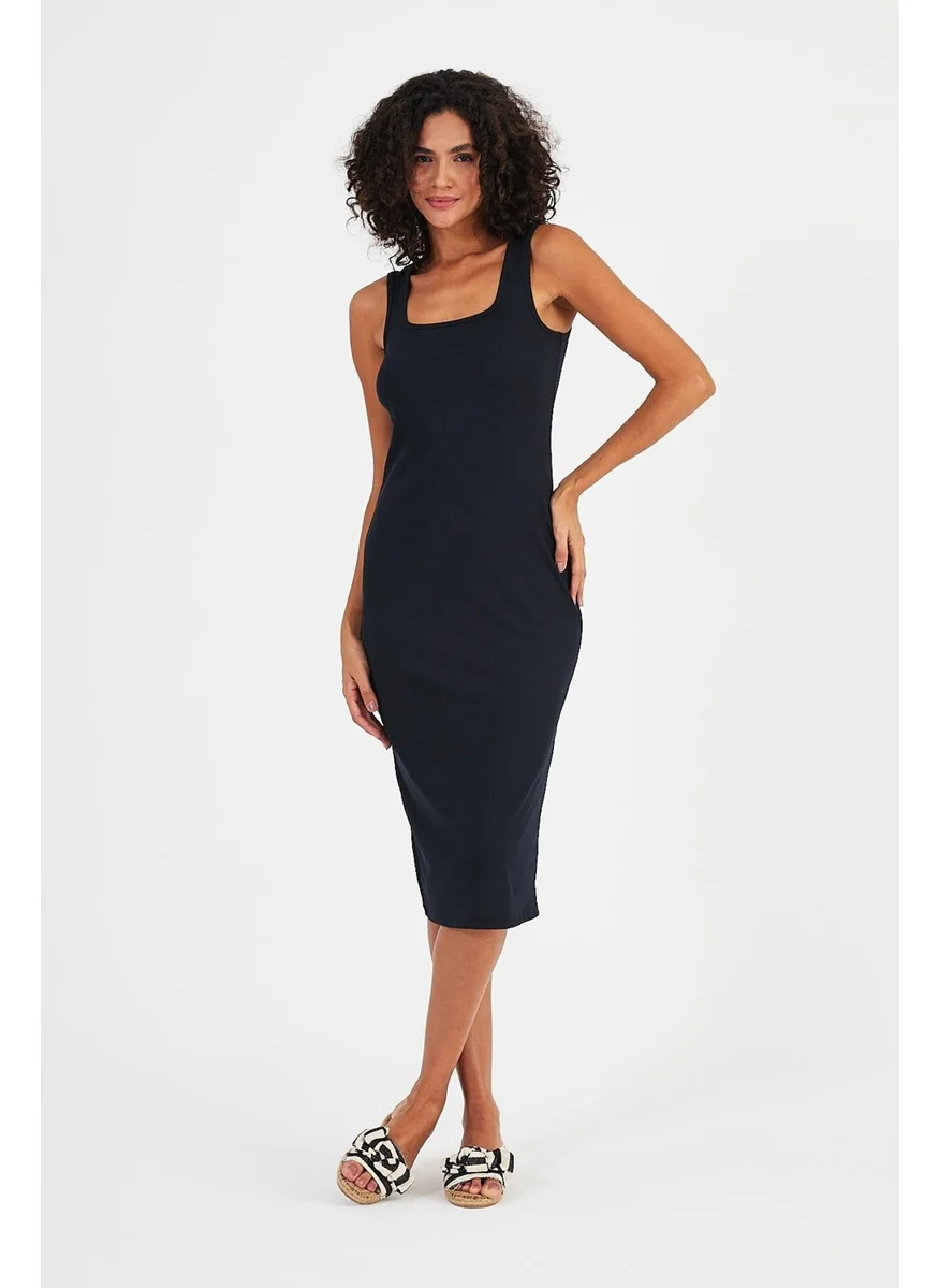 الكسندر جاردي Strappy Square Neck Pencil Dress (B23-00205)