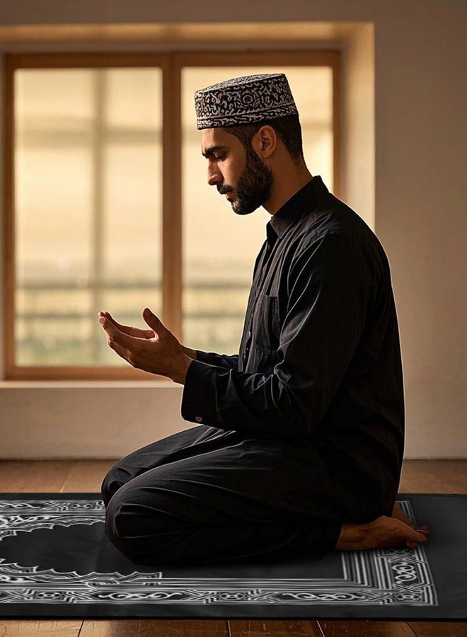 بشكل مختصر عبوة من 2 سجادة صلاة إسلامية محمولة للسفر مع بوصلة بحجم الجيب ， سجادة صلاة بوليستر مقاومة للماء ， لهدايا رمضان (60 × 100 سم) - أسود وأخضر - Image 5