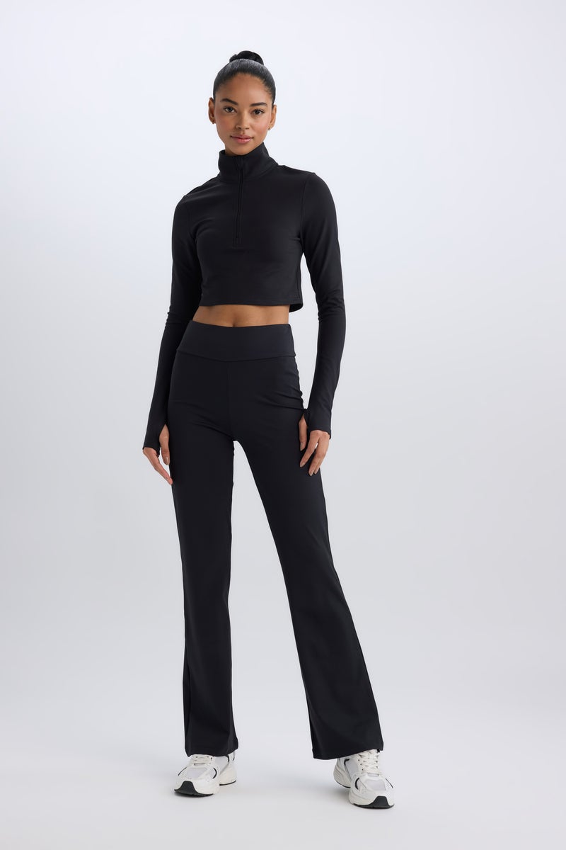 ديفاكتو تيشيرت كم طويل سليم فيت بياقة عالية من DeFactoFit - Image 2