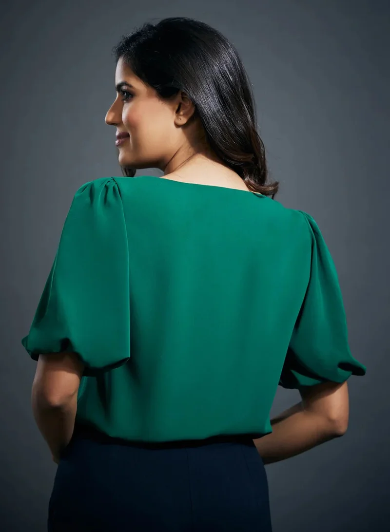 Zigzag Wide neck Solid chiffons formal top- Green