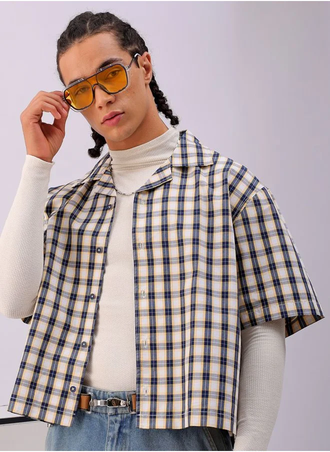 شركة المرآب الهندية Men Boxy Fit Checkered Half Sleeves Cuban collar Street Wear Shirt