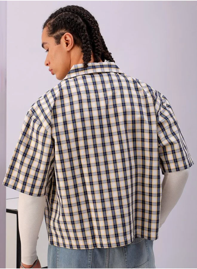 شركة المرآب الهندية Men Boxy Fit Checkered Half Sleeves Cuban collar Street Wear Shirt