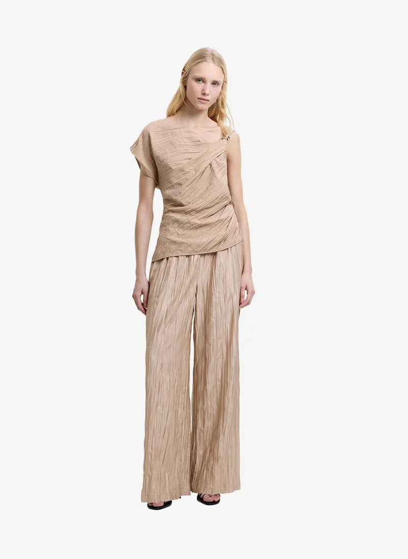 فرنش كونكشن Women's Novie Crinkle Asymmetric Top