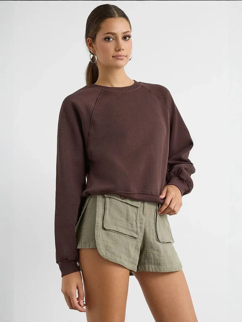 زوبعة شورت بجيوب مرقعة