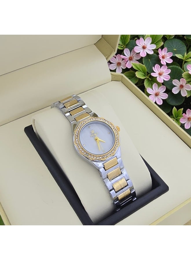 Perla Analog Wrist Watch For Women's
