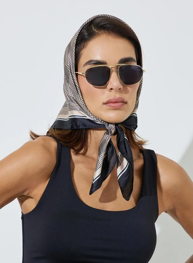 ستايلي Brown Checked Head Scarf