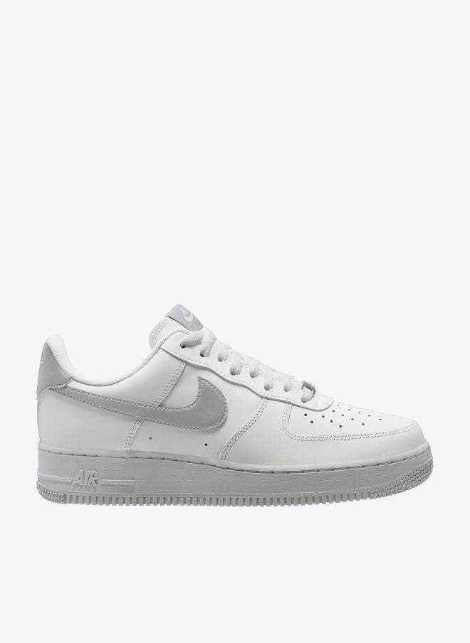Nike Air Force 1 '07 Low Ess - Image 1