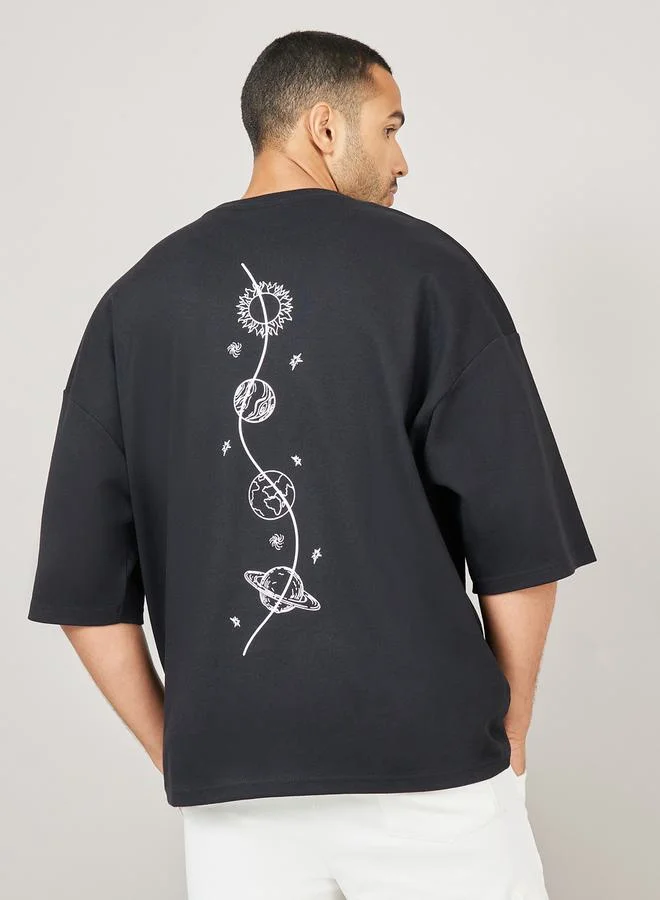 ستايلي Back Planets Graphic Print Interlock Boxy Fit T-Shirt