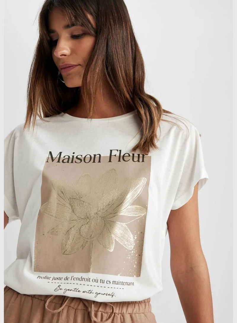 ديفاكتو Woman Batwing Crew Neck Knitted Short Sleeve T-Shirt