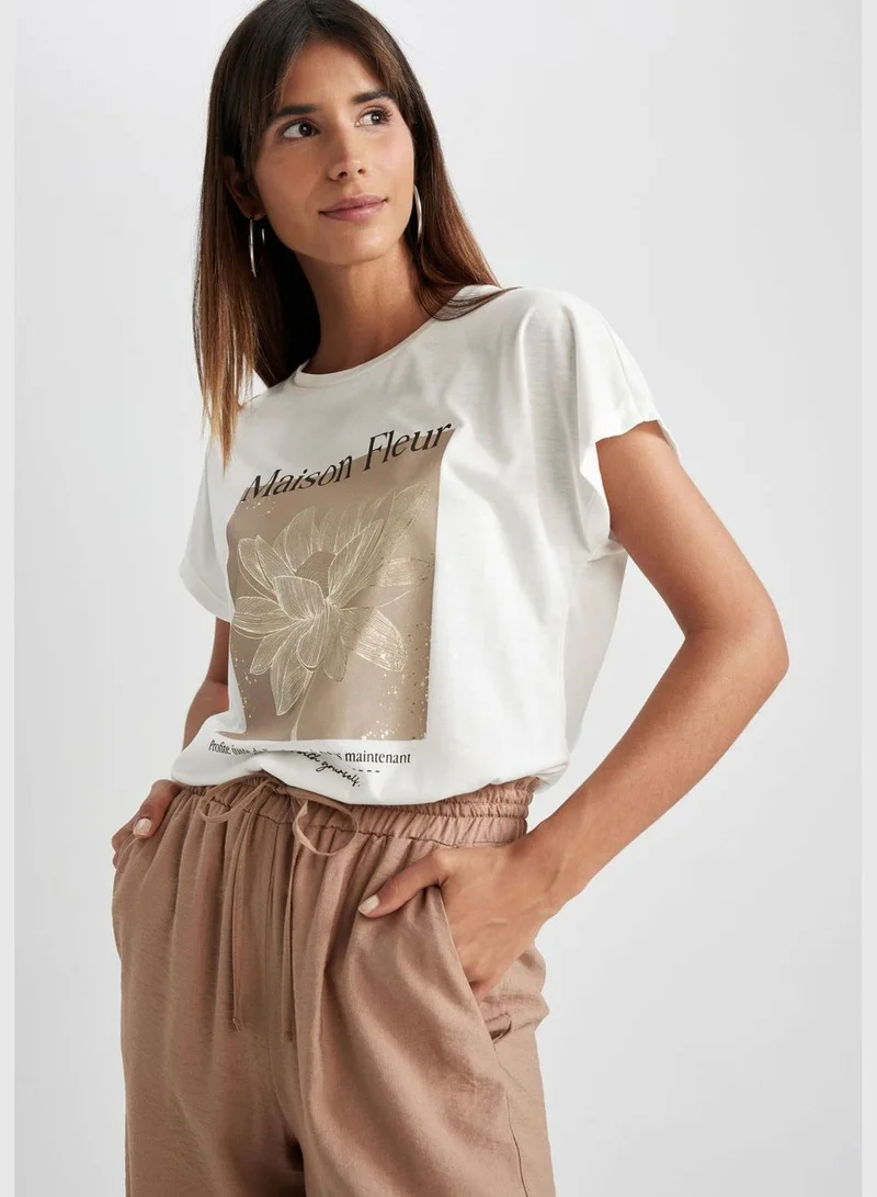 ديفاكتو Woman Batwing Crew Neck Knitted Short Sleeve T-Shirt