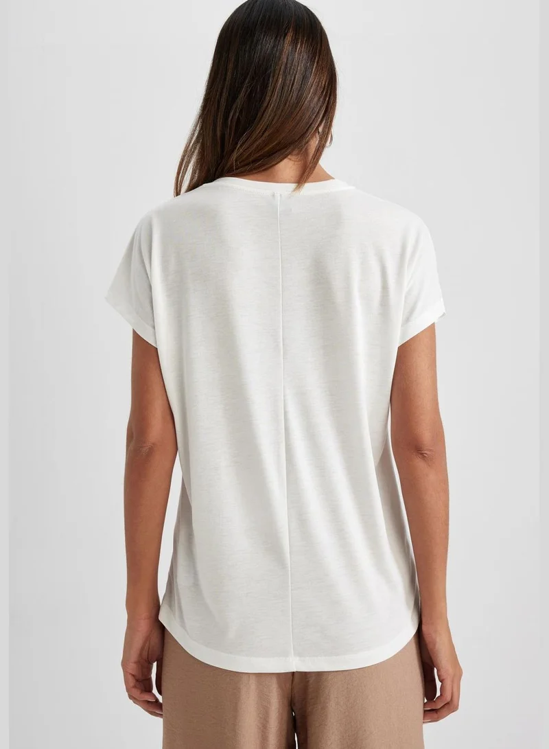 ديفاكتو Woman Batwing Crew Neck Knitted Short Sleeve T-Shirt