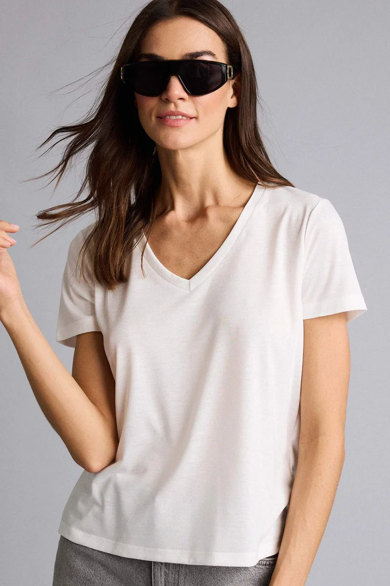ديفاكتو Regular Fit V-Neck Basic Short Sleeve T-Shirt