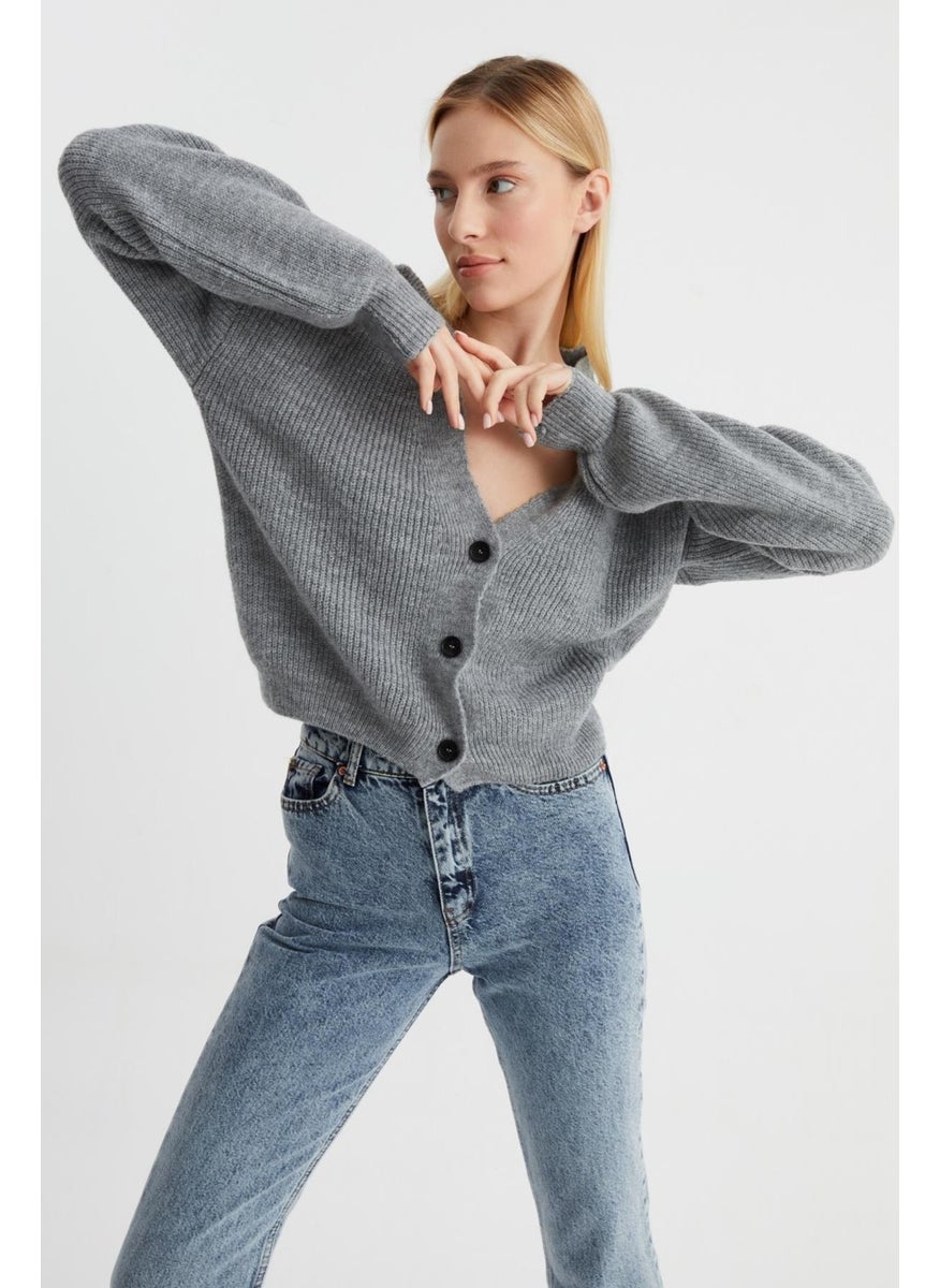 Alexander Gardi V-Neck Buttoned Knitted Cardigan (B22-5753)  - Image 2
