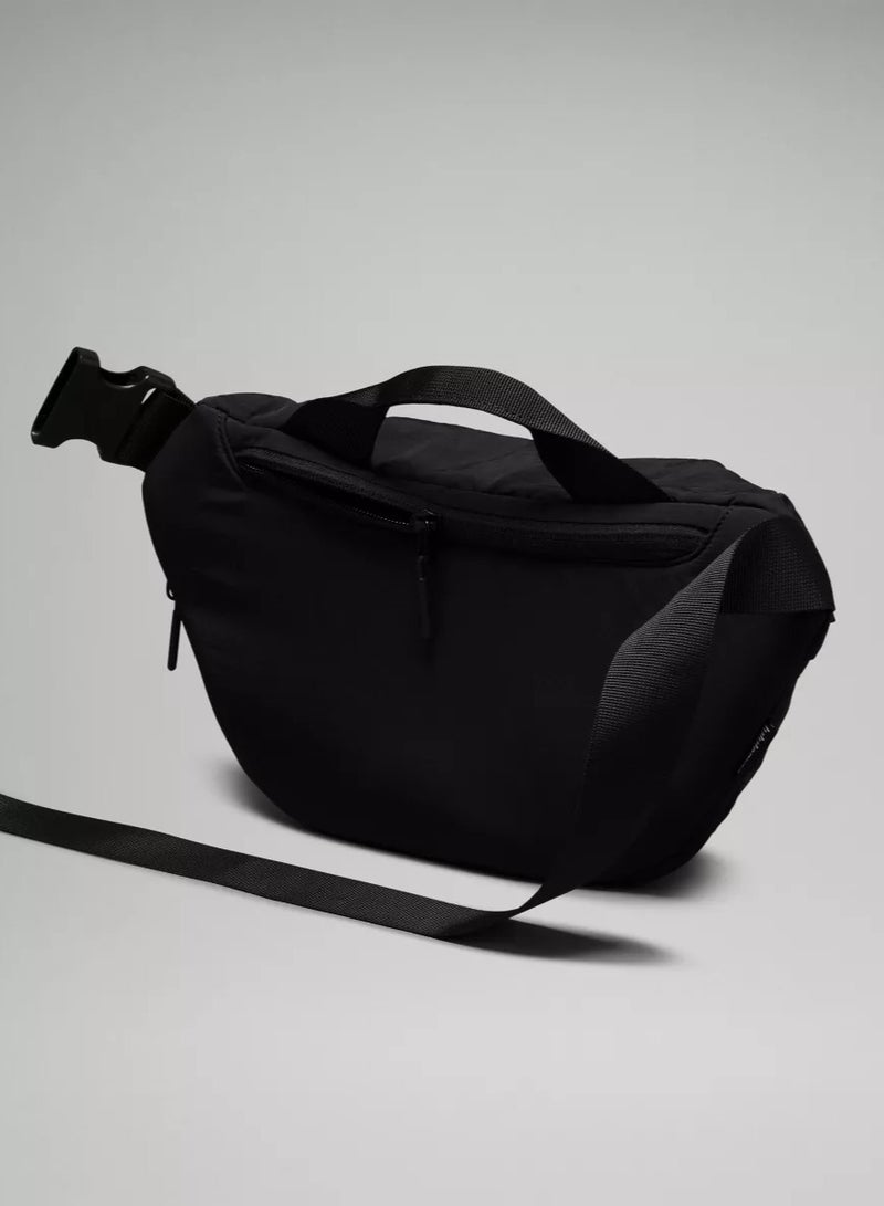 Lululemon Curved Crossbody Bag 3L Big Capacity - Chic and Essential - Easy to match your outfit! - Image 5