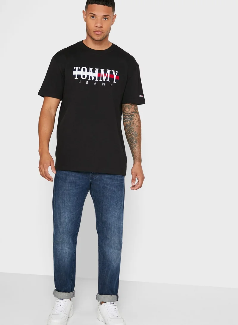 TOMMY JEANS Timeless Logo Crew Neck T-Shirt