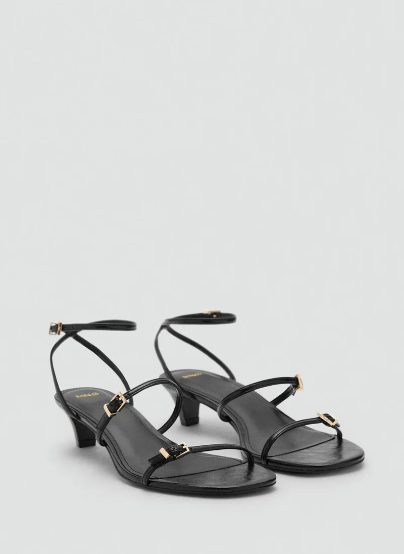 مانجو Kitten-heel sandals with buckle