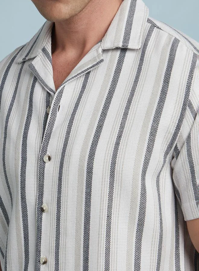 Dennis Lingo Stylish Navy Shirt For Men Featuring A Classic Solid Pattern And Comfortable Fit