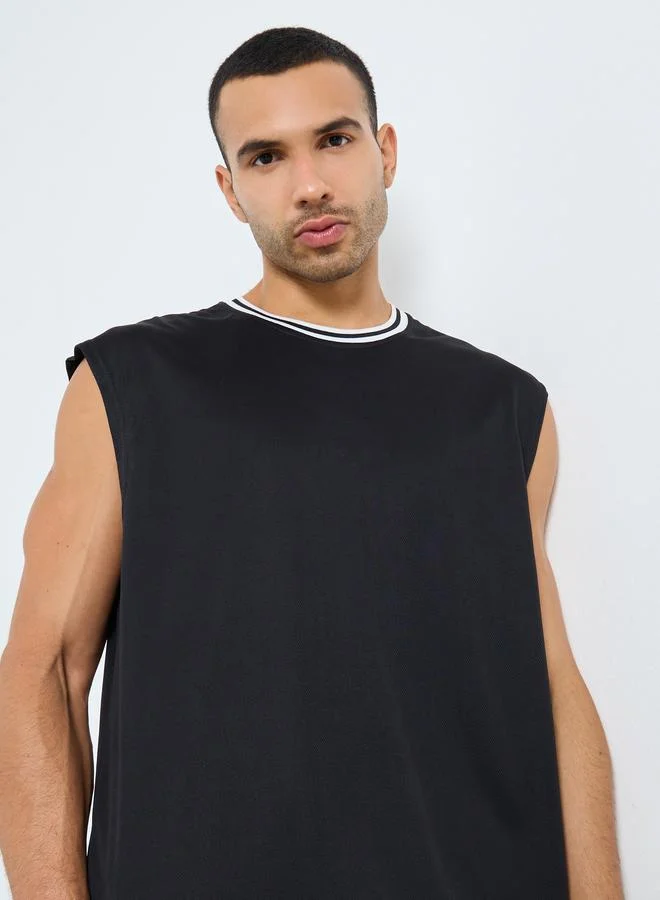 Regular Fit Contrast Tipping Neck Rib Athleisure Tank