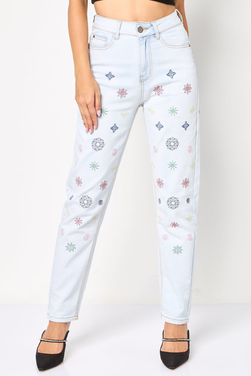 DESIGUAL Women Regular Fit Embroidered Stretchable Jeans, Wash Blue - Image 1