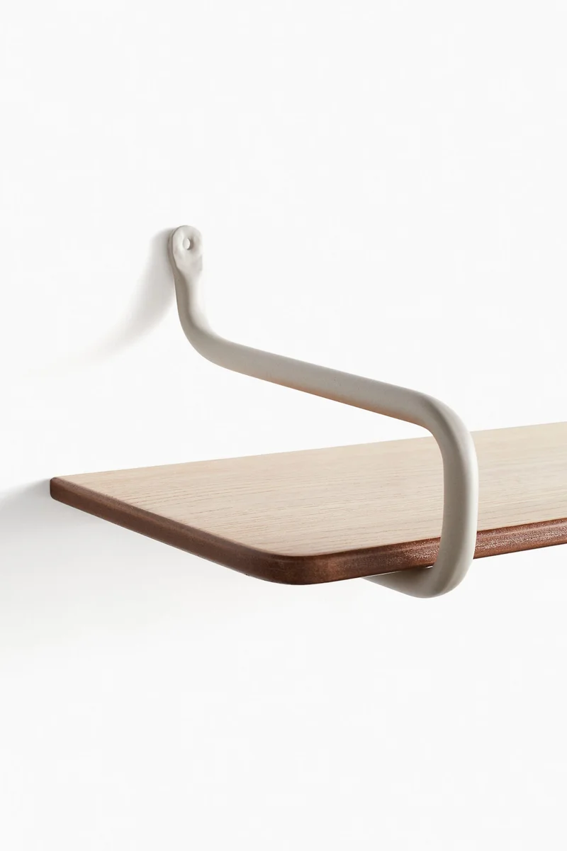 اتش اند ام رف حائط