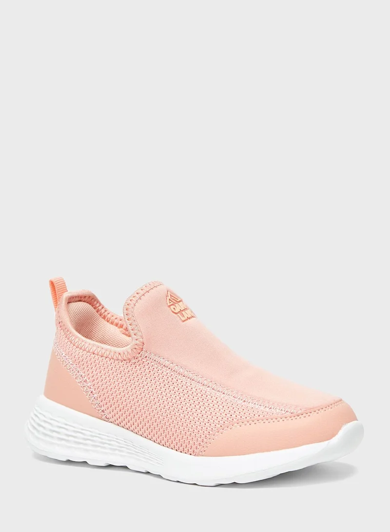 شو اكسبرس Kids Low Top Sneakers