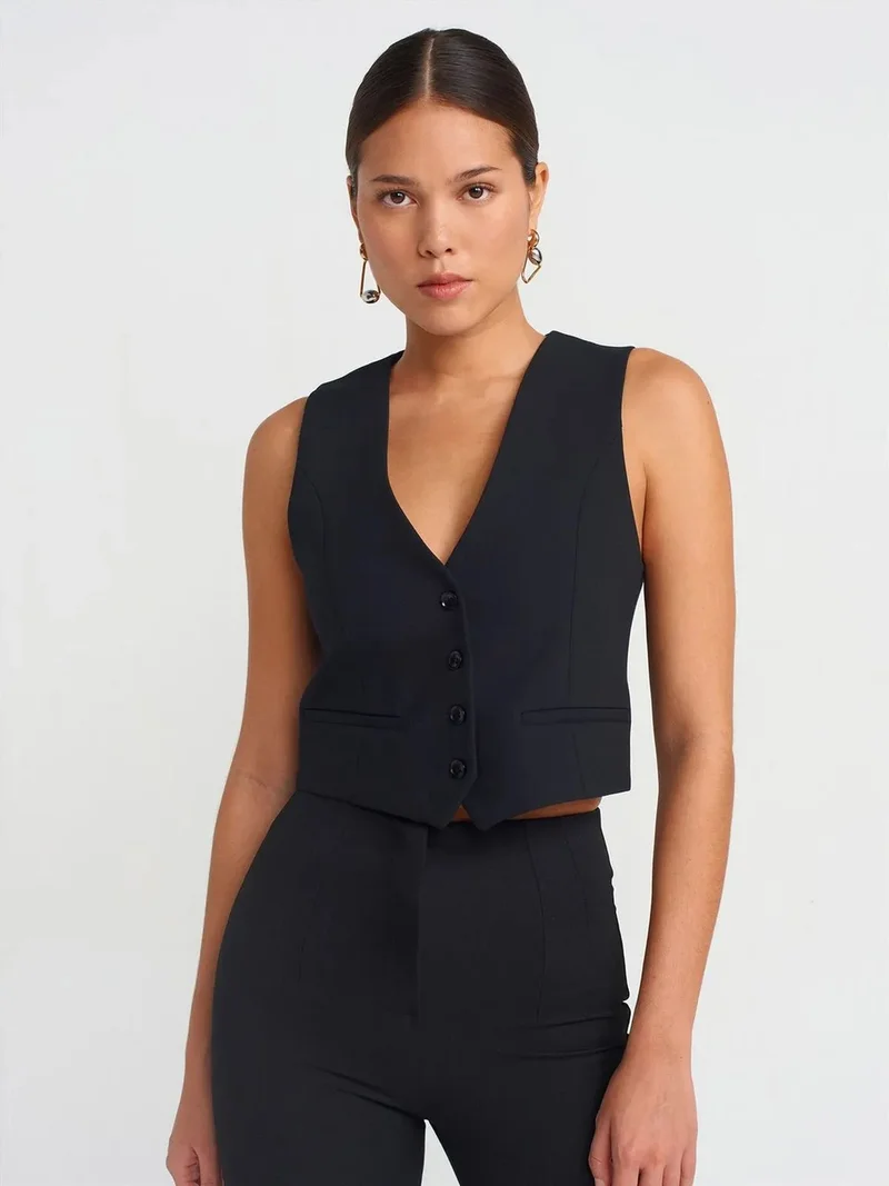 ديلفين Dilvin Women’s Cropped Crepe Waistcoat