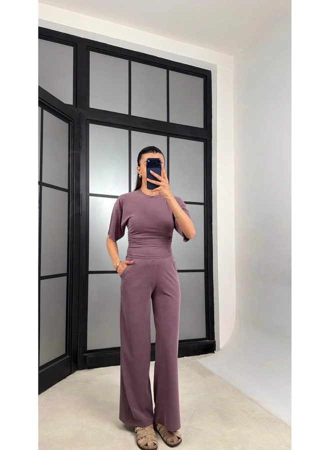 جاوس طقم موديل متماثل GAUS-01547 بلوزة قرمزية وسروال بحزام مطاطي.