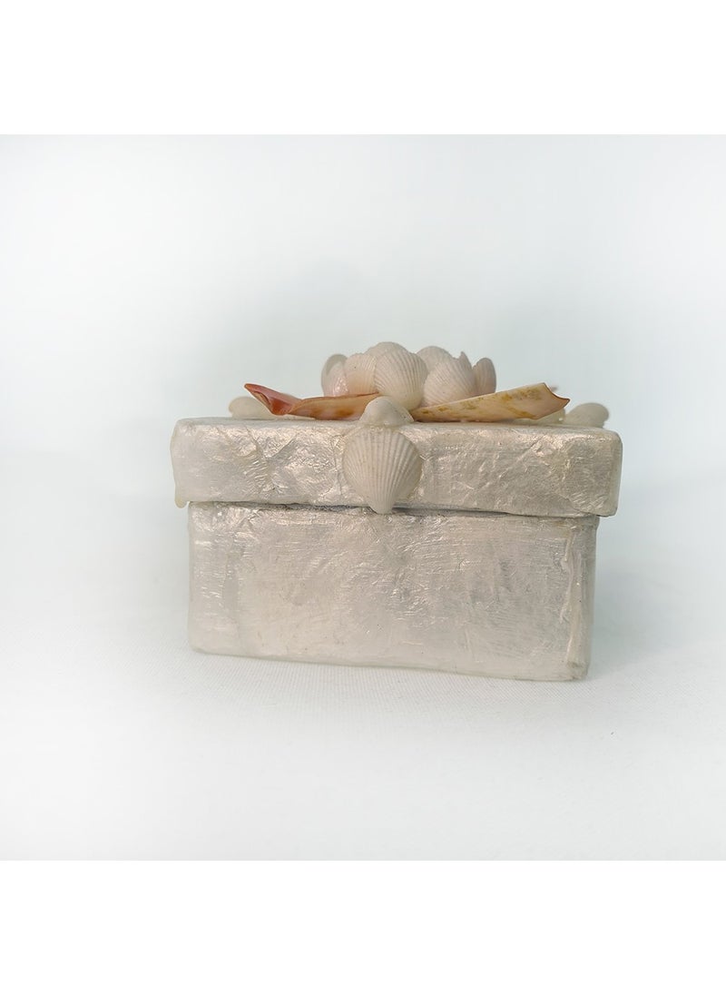 evinizdeki okyanus esintisi turkuaz hediyelik Ocean breeze turquoise gift for your home Medium Pearl Square-Red Lips Box  - Image 1