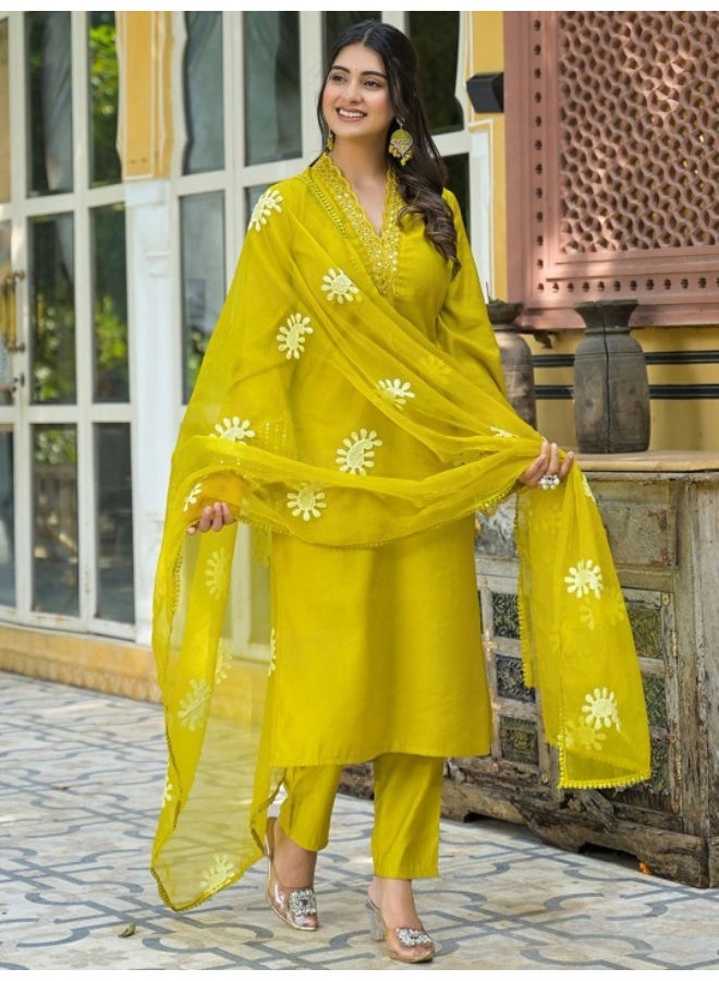 AKS Lime Green Embroidered Pakistani Kurta Set With Embroidered Dupatta  - Image 3