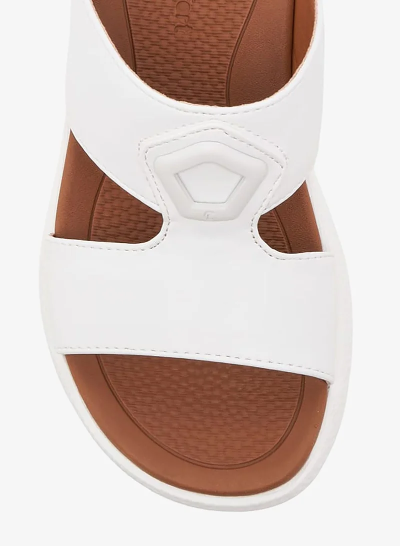 Le Confort WHITE Boys Solid Arabic Sandals with Accent Detail Ramadan Collection for Men | Best Price UAE