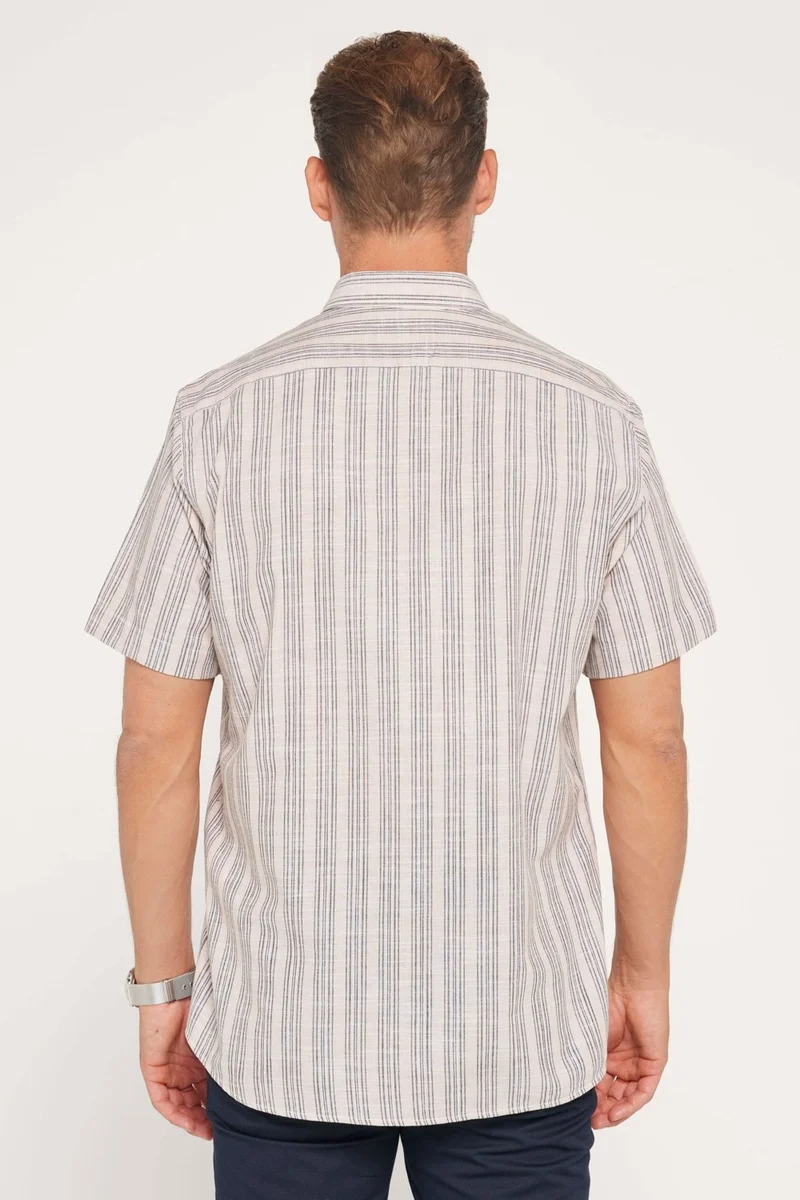 تودورس Men's Classic Fit Regular Cut Short Sleeve 100% Cotton Linen Texture Single Pocket Striped Button-down Collar Shirt