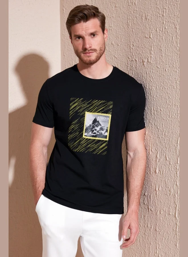 بوراتي تيشيرت قطن بوراتي بقصة ضيقة وياقة دائرية للرجال