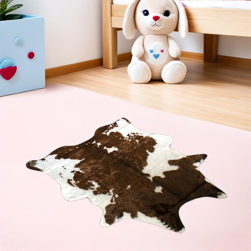 Cow Print Plush Area Rug 110x84cm, Soft Supple Floor Mat Fluffy Faux Fur Texture, Decorative Warm Carpet for Bedroom and Living Room Home Décor - Image 5